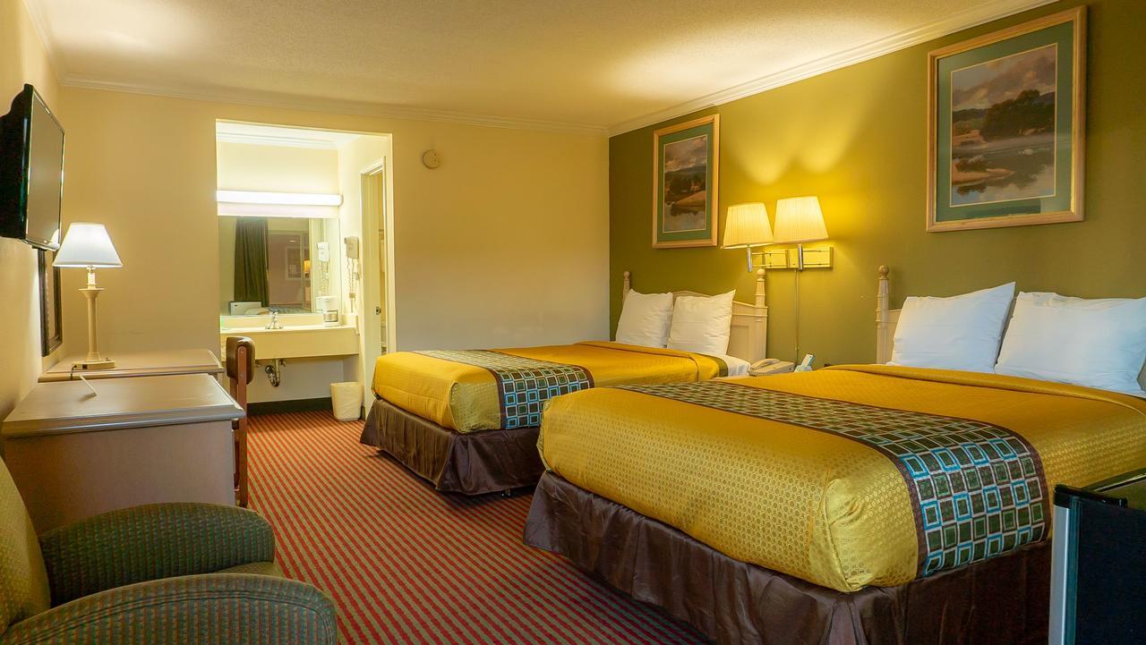 Sequoia Lodge バイセイリア エクステリア 写真