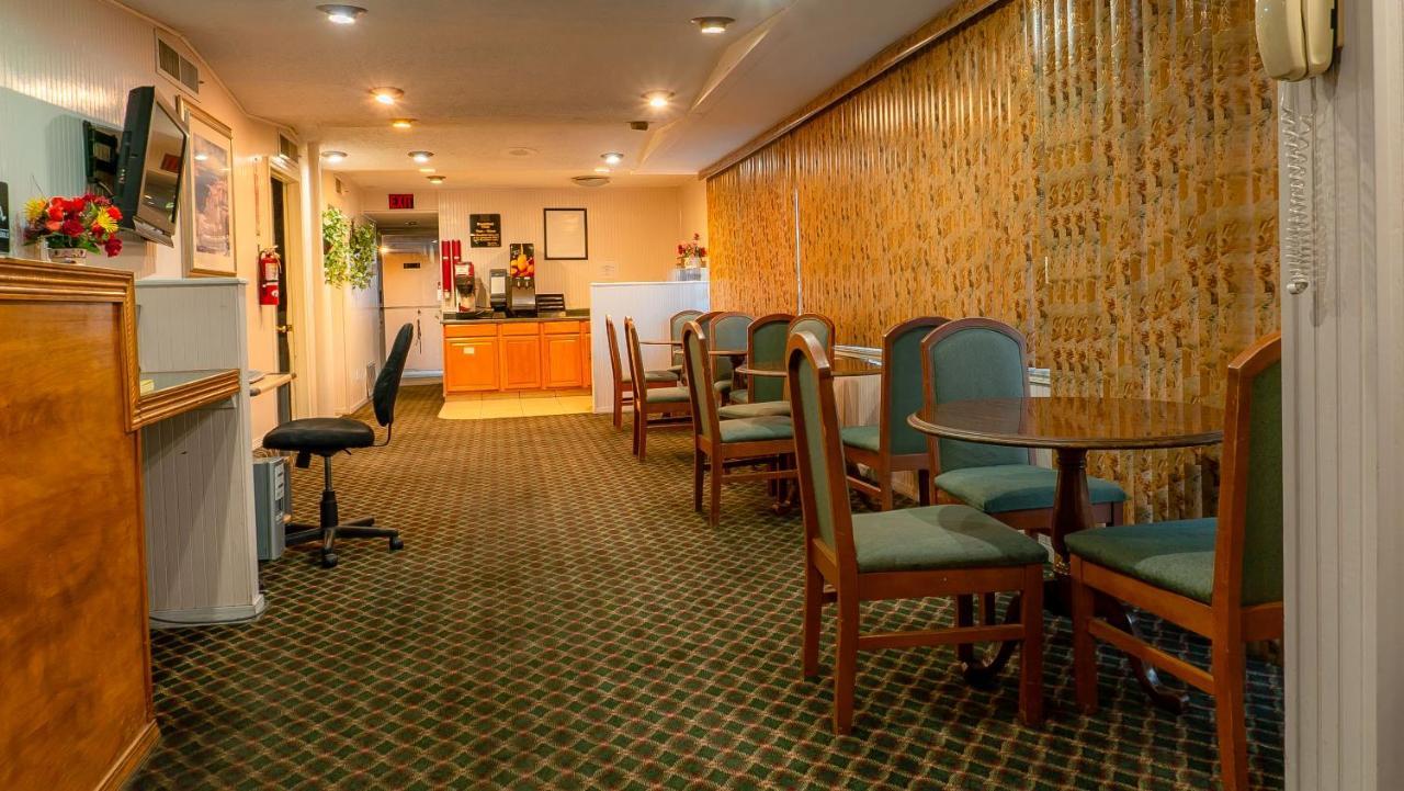 Sequoia Lodge バイセイリア エクステリア 写真